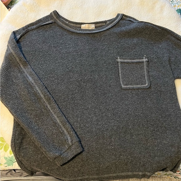 Zenana Outfitters Sweaters - Zenana Outfitters Charcoal Crewneck Sweater